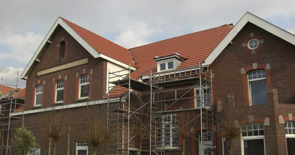 Renovatie groot pannendak Panheel